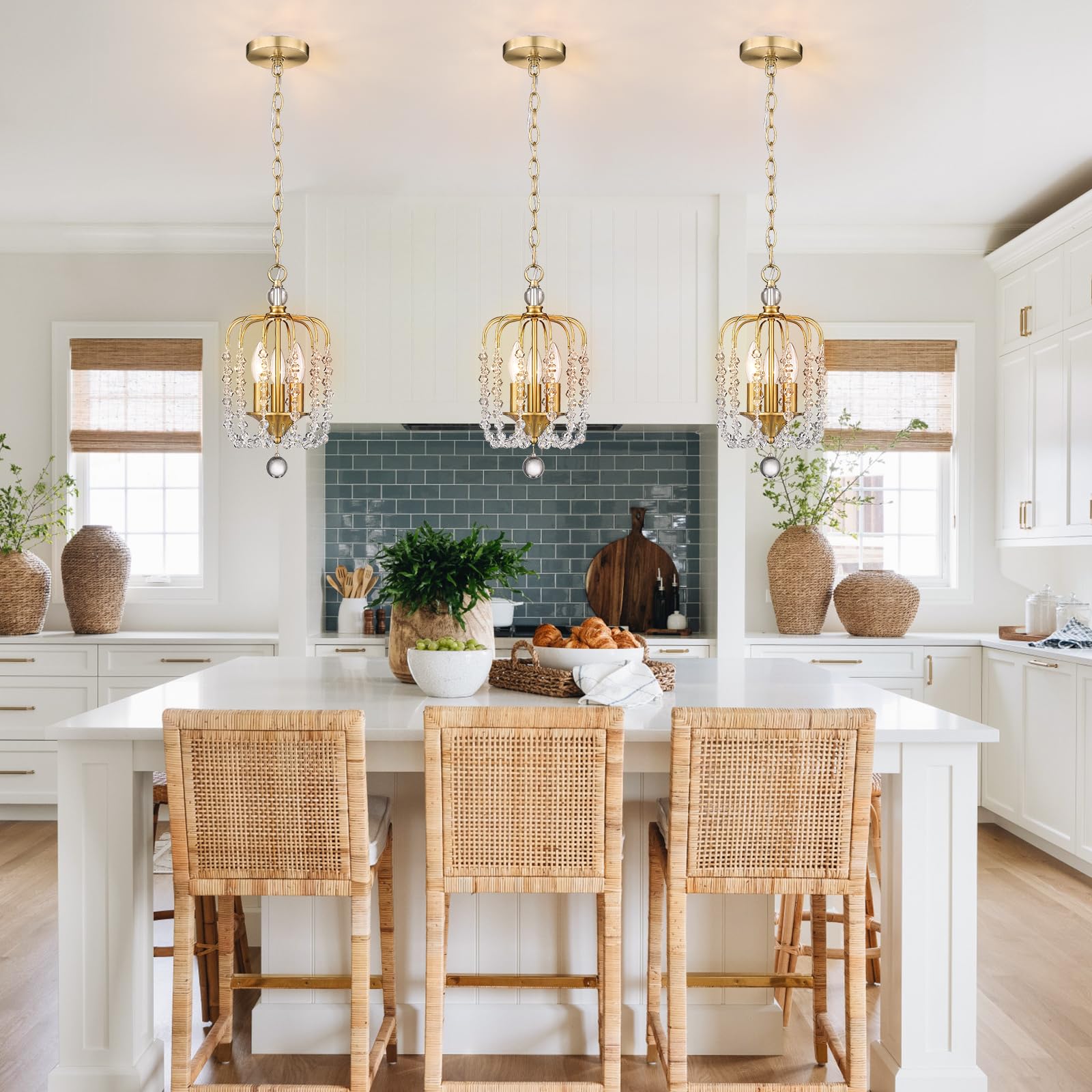 Small Gold Crystal Chandelier, 3-Light Modern Mini Crystal Pendant Light with 36'' Adjustable Chain, K9 Crystal Lighting Chandelier for Bedroom, Kitchen, Entryway