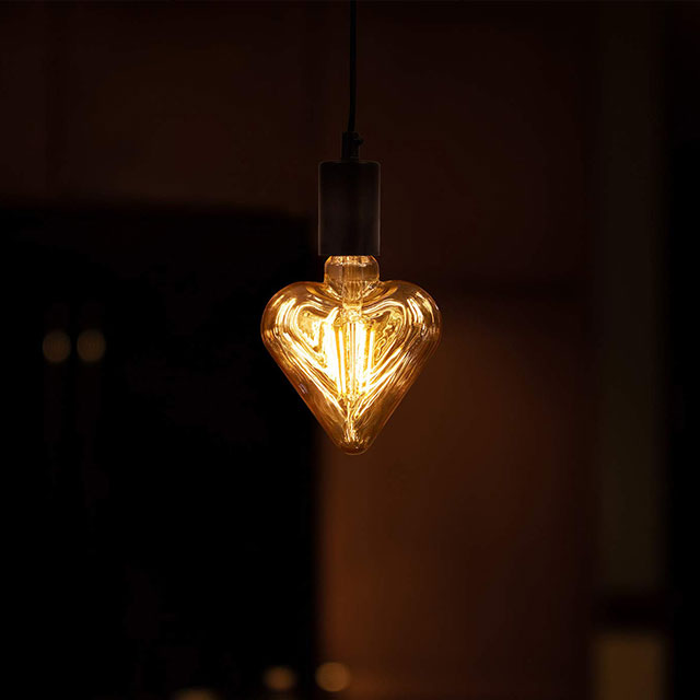 LED Bulb E27 4W Heart Shaped Non-Dimmable LED COB Filament Bulb Edison Lamp Indoor Home Decoration Tungsten Lamp Vintage Bulbs 125*166mm 