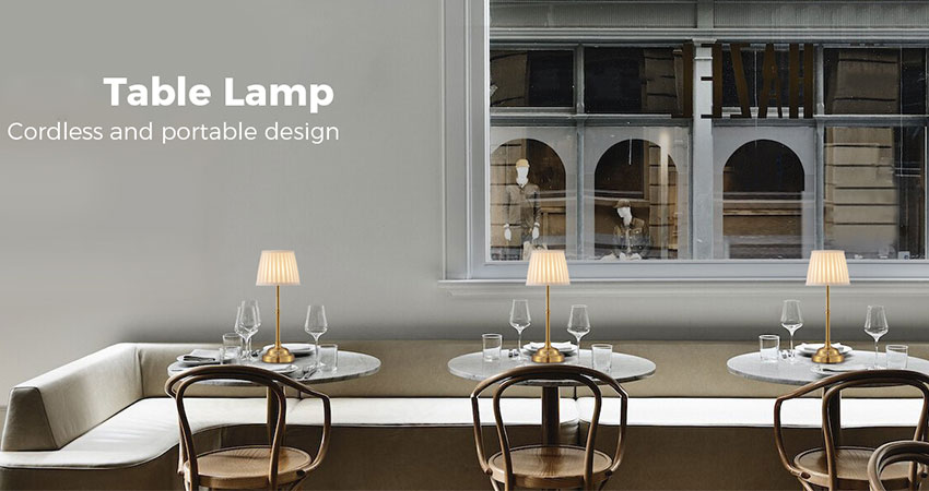 Fabric Shade Desk Lamp (1)