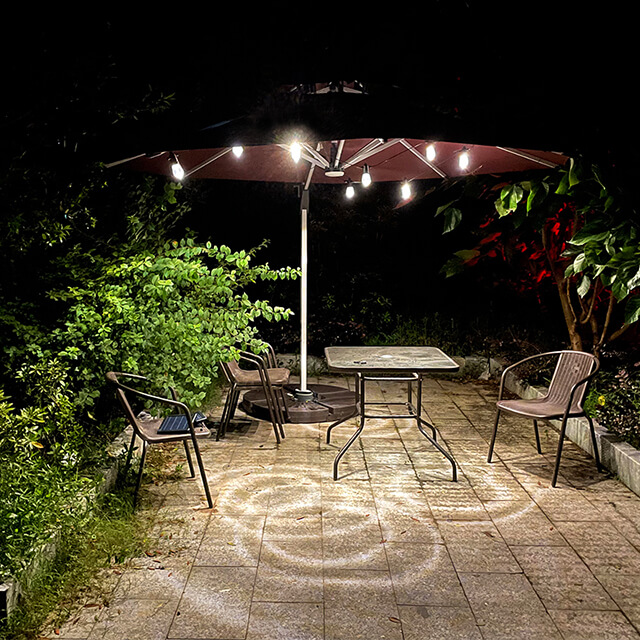 ABS Plastic Bulb Type And Decorative Solar Light String With Constant Light Control