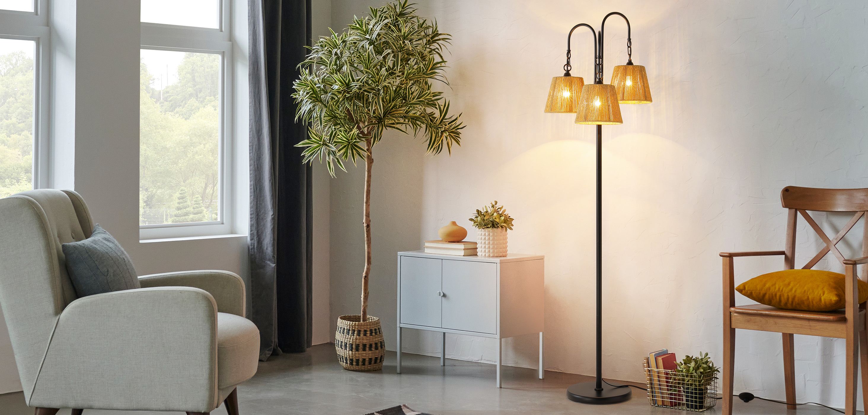 Rattan Floor Lamp (1)