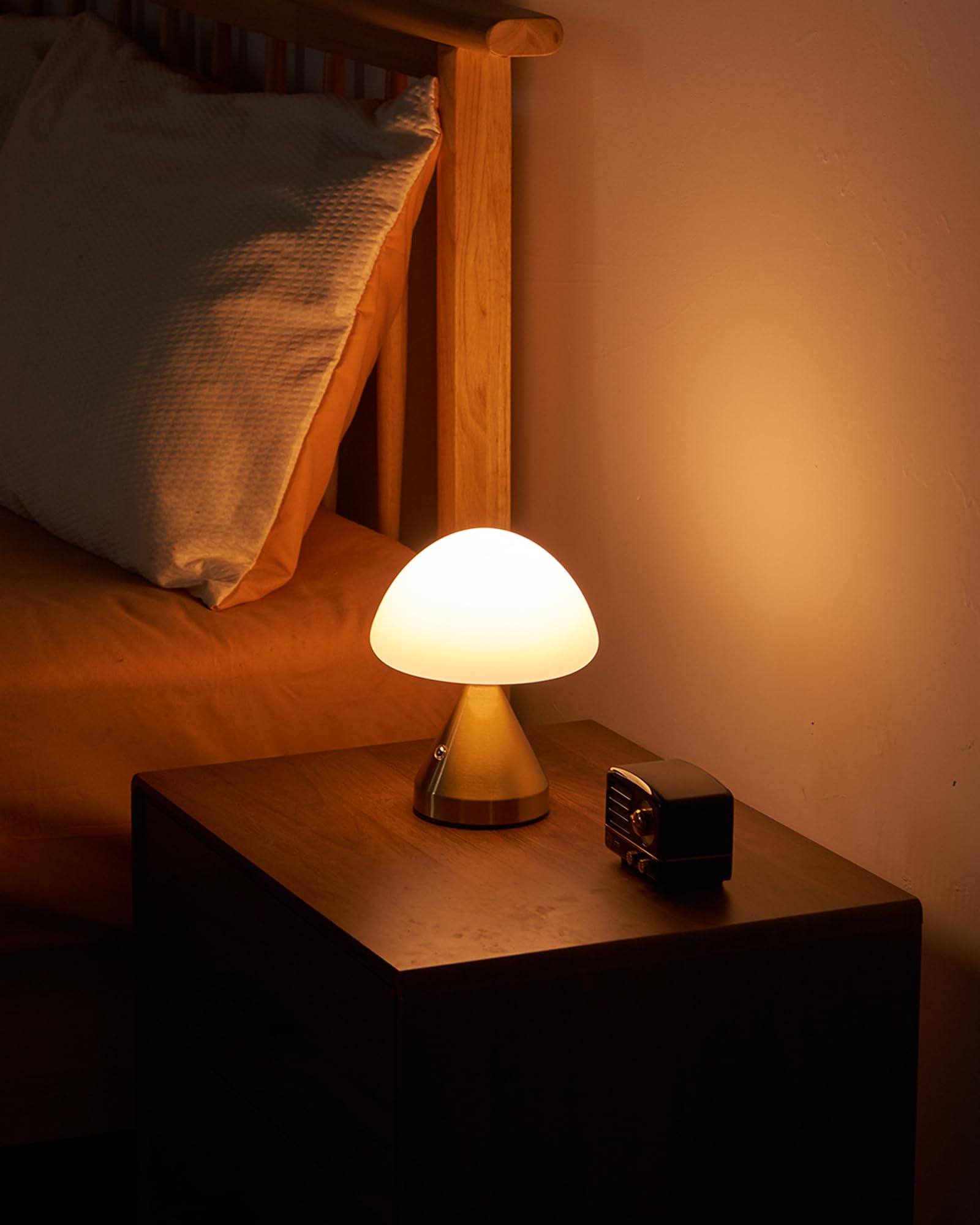 Cordless Small Mushroom Lamp, Rechargeable Battery Operated Table Lamp for Restaurant Bar Dining Table, Touch Dimmable Cute Bedside Night Light, Portable Outdoor Table Lamp for Patio Home Bedroom 