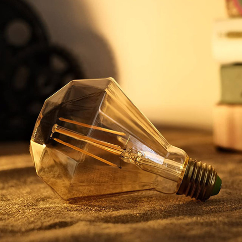 LED Vintage Diamond Shaped Light Bulb, Glass Nostalgic Amber Glow, 4W Tungsten Lamp, Warm Light 2200K LED Edison Light Bulbs for Living Room,Bedroom,Lamps,Night Light