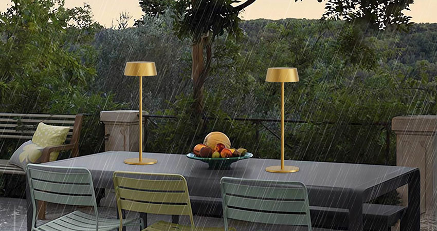 Battery Operated Table Lamp (4)